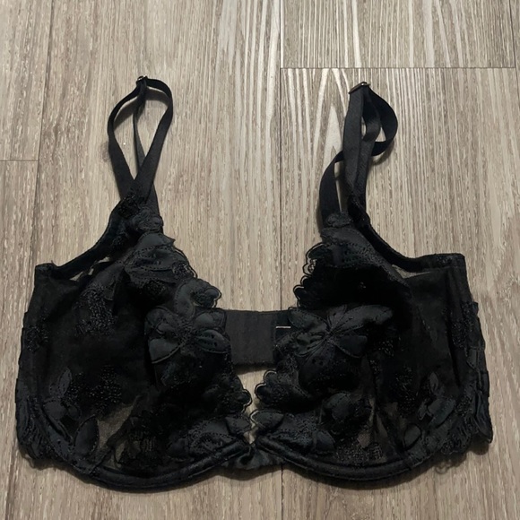 Victoria secret lace sheer  black bra - Picture 1 of 5